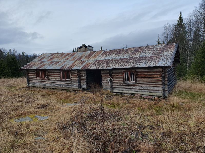 Fil:Gnollsetra2 (Ljørdalen).jpg
