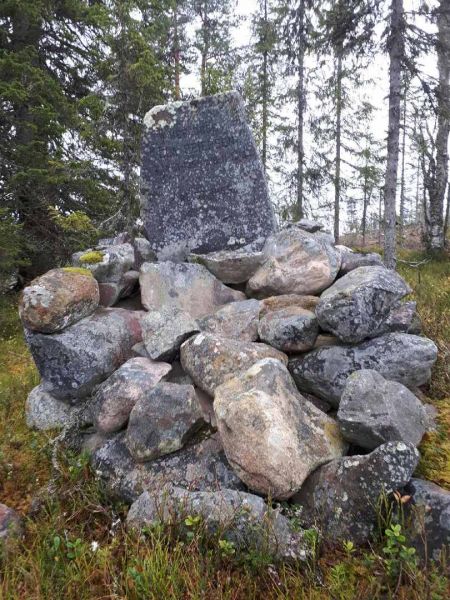 Fil:Ola Reiersen minnesmerke.jpg
